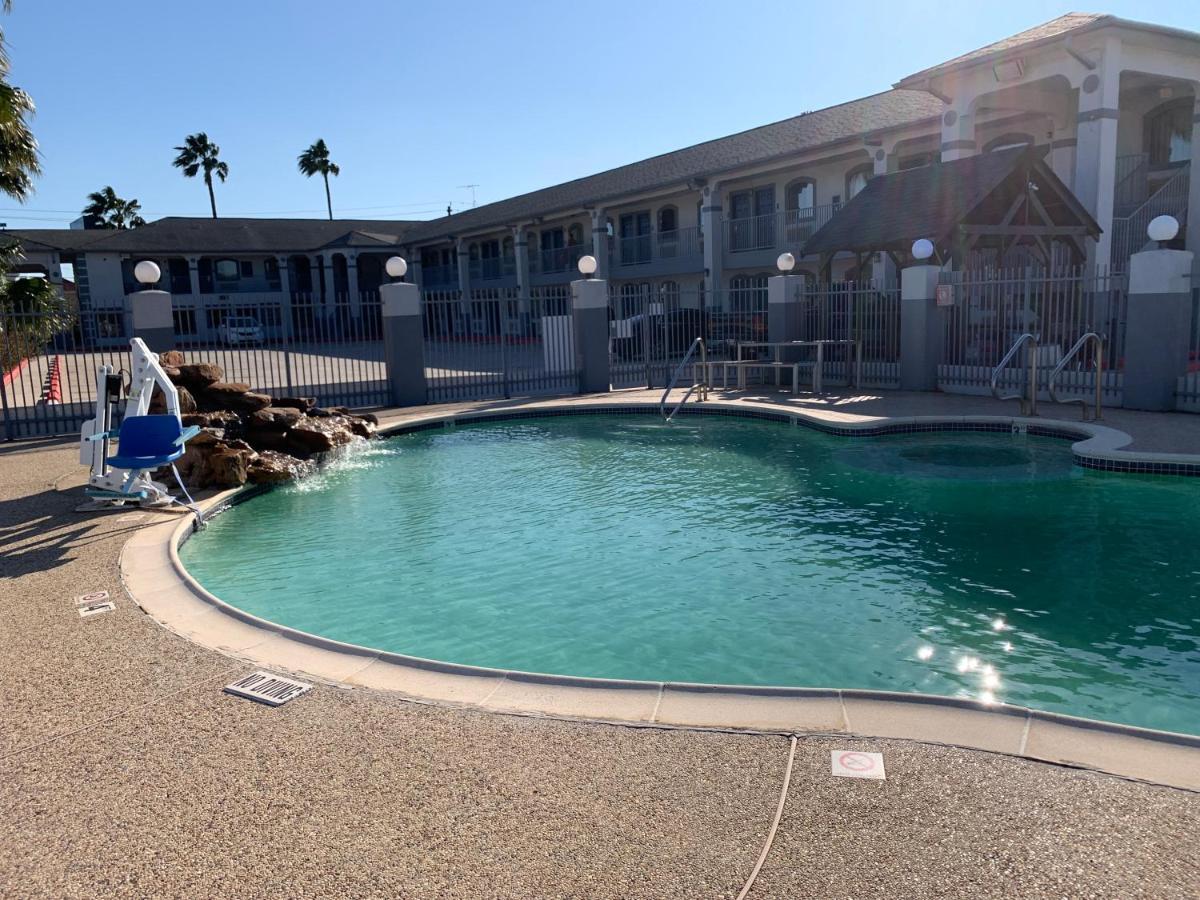 Sunrise Inn & Suites Channelview Exterior photo