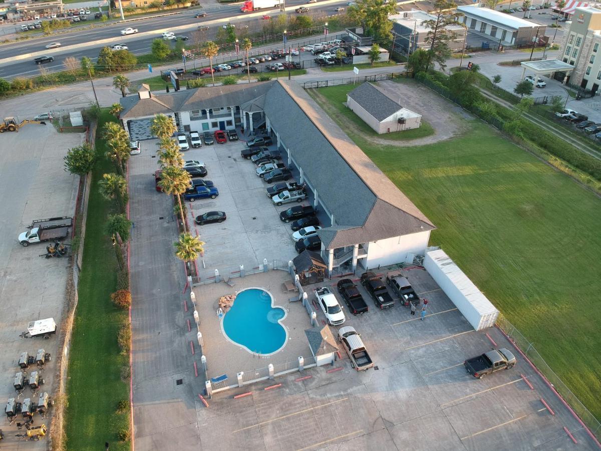 Sunrise Inn & Suites Channelview Exterior photo